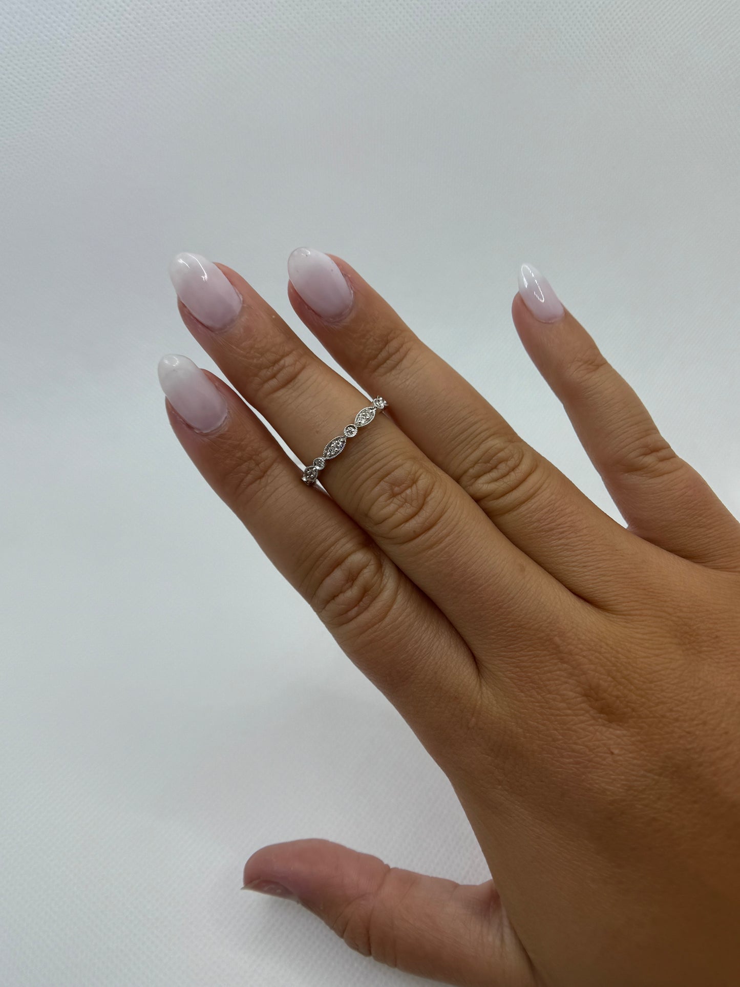 Round Diamond Set in Milgrain Bezel