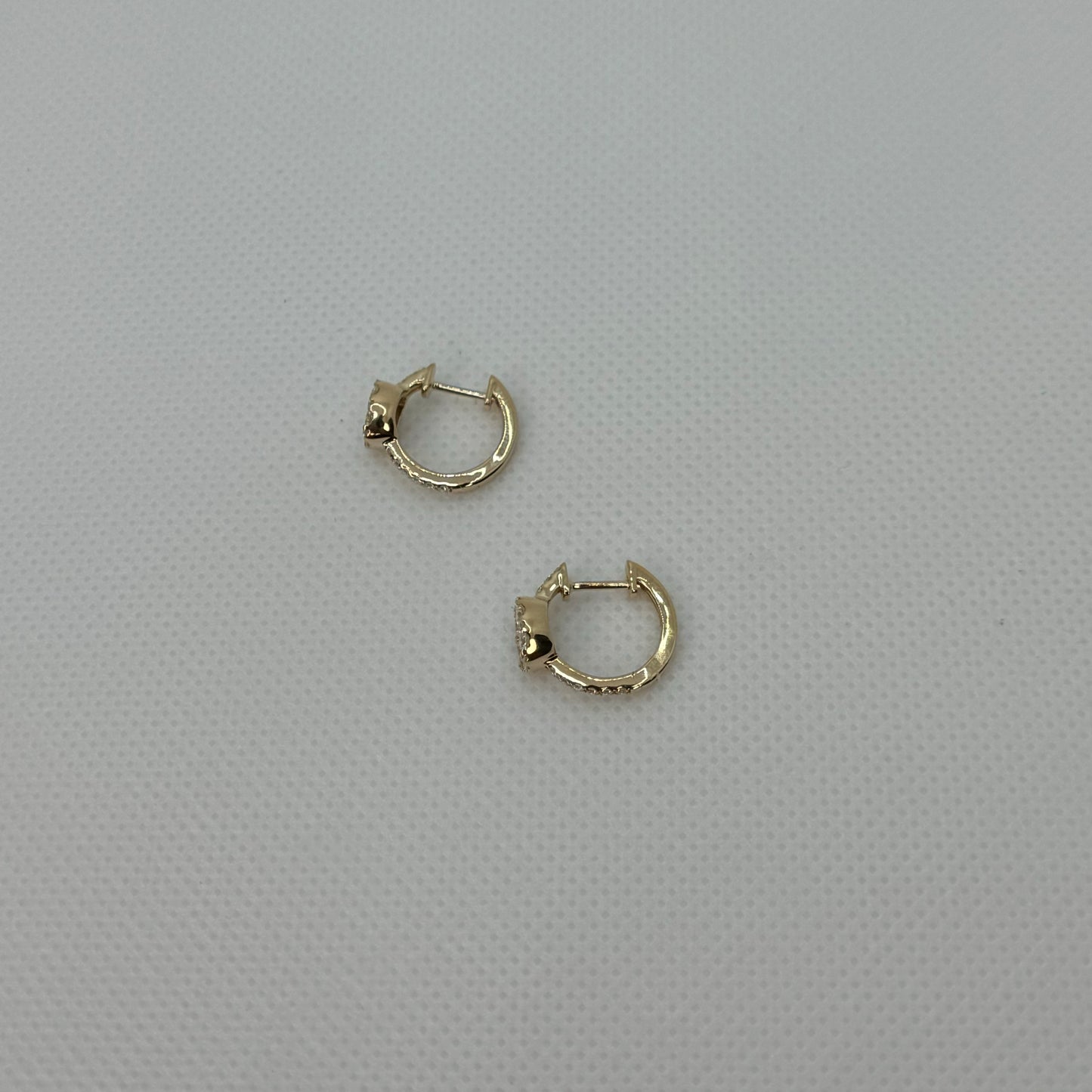 Pavé Oval Diamond Huggie