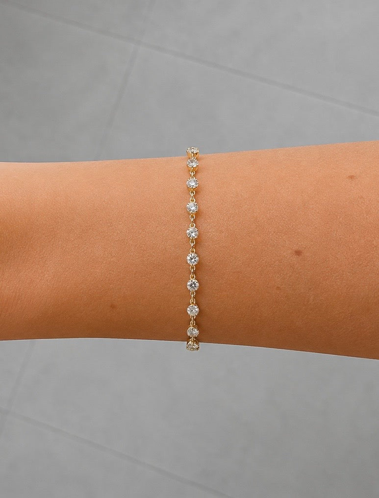 Uniform Round Diamond Tennis Bracelet