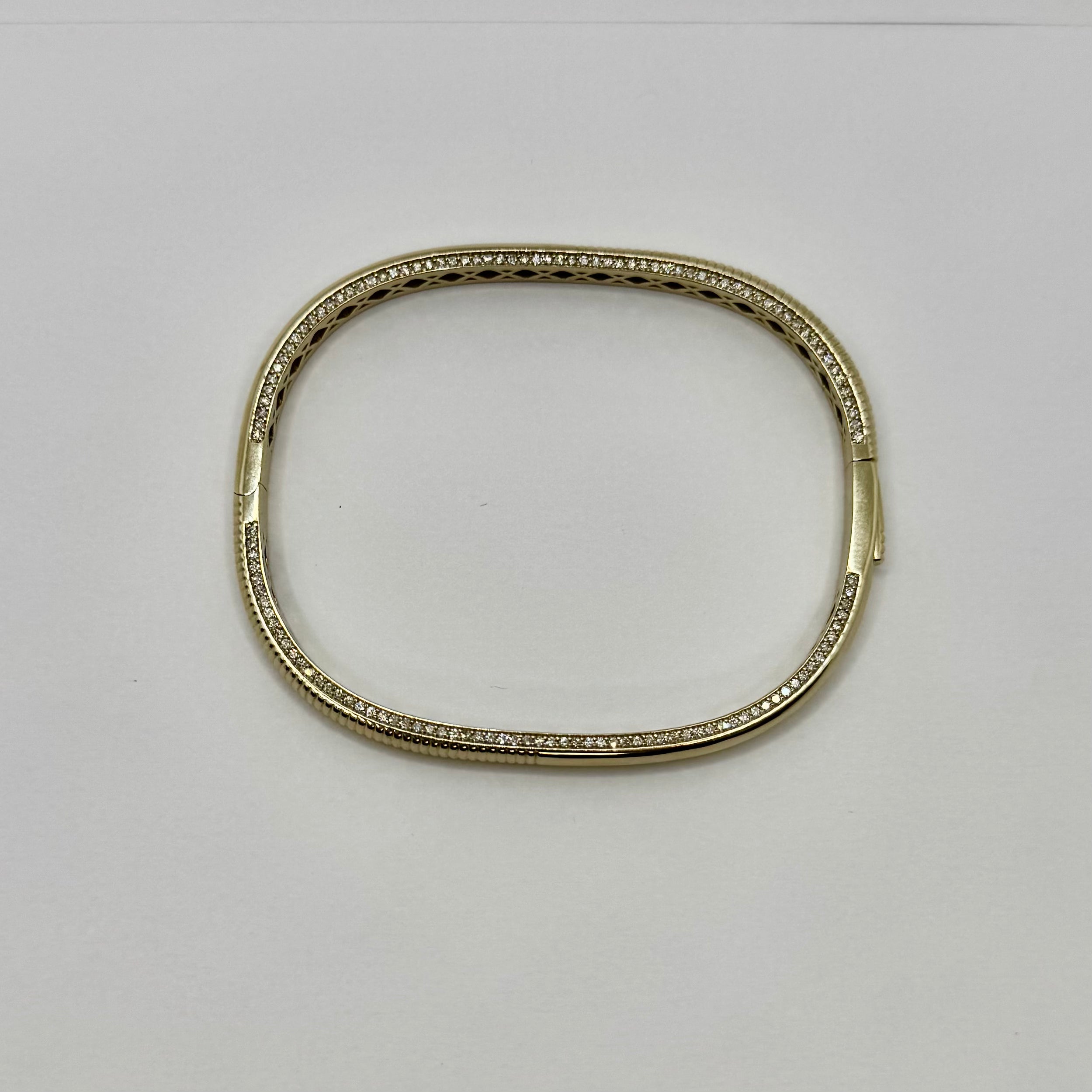 Ridge and Shine Diamond Bangle